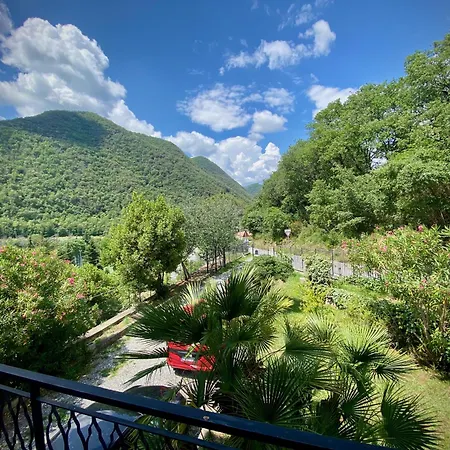 Daire Spacious With Air Conditioning Ranzo-Borgo